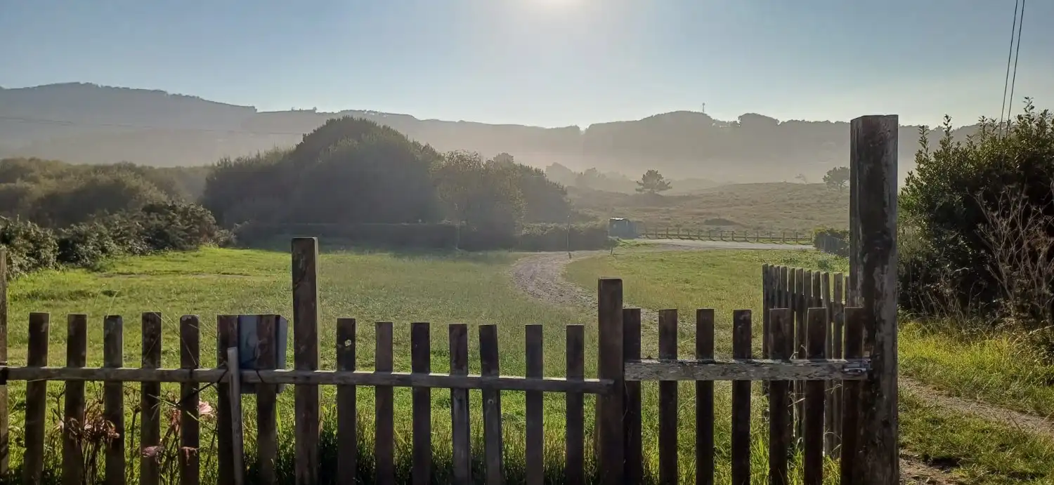 Vista exterior de Finca rústica en venda en Valdoviño amb Terrassa i Internet