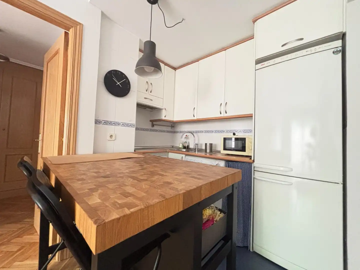 Küche von Wohnung zur Miete in Madrid mit Klimaanlage, Heizung und Parkett