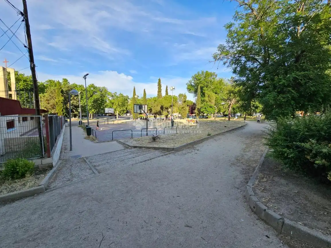 Außenansicht von Wohnung zum Verkauf in Madrid