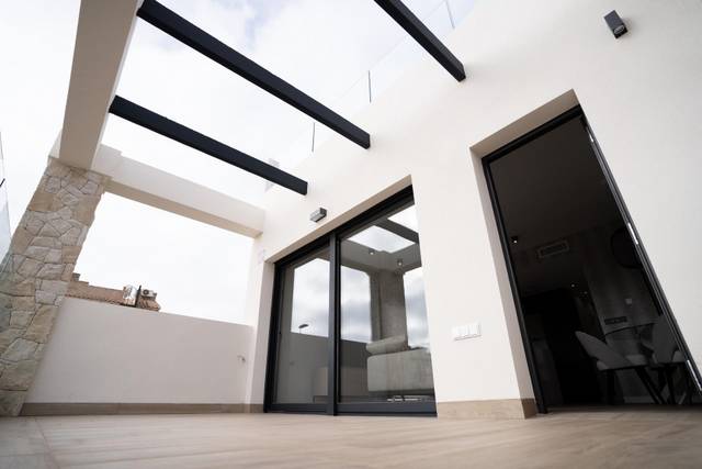 Casa adosada en Venta en Los Almendros