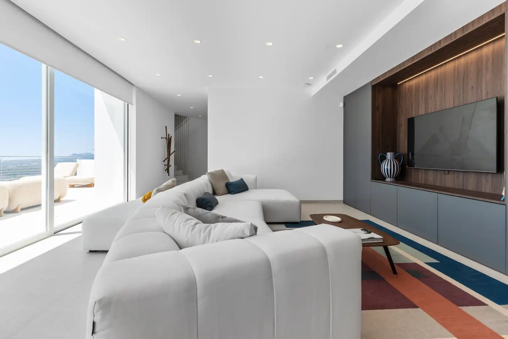 Neubau-Villa mit Pool zum Verkauf in Calle Cornisa, imagen 2