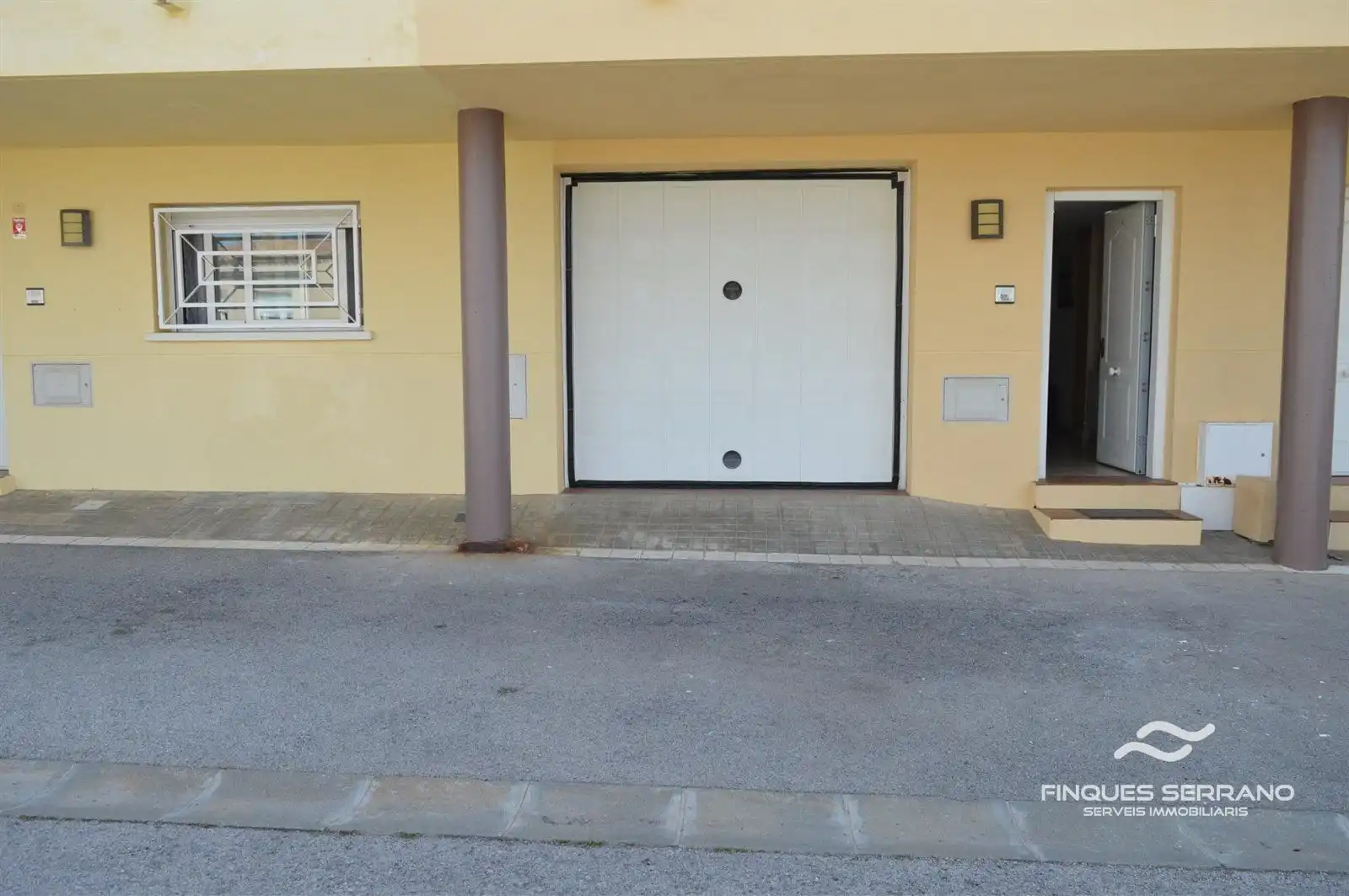 Parking de Casa o chalet en venta en Cubelles con Terraza, Trastero y Piscina
