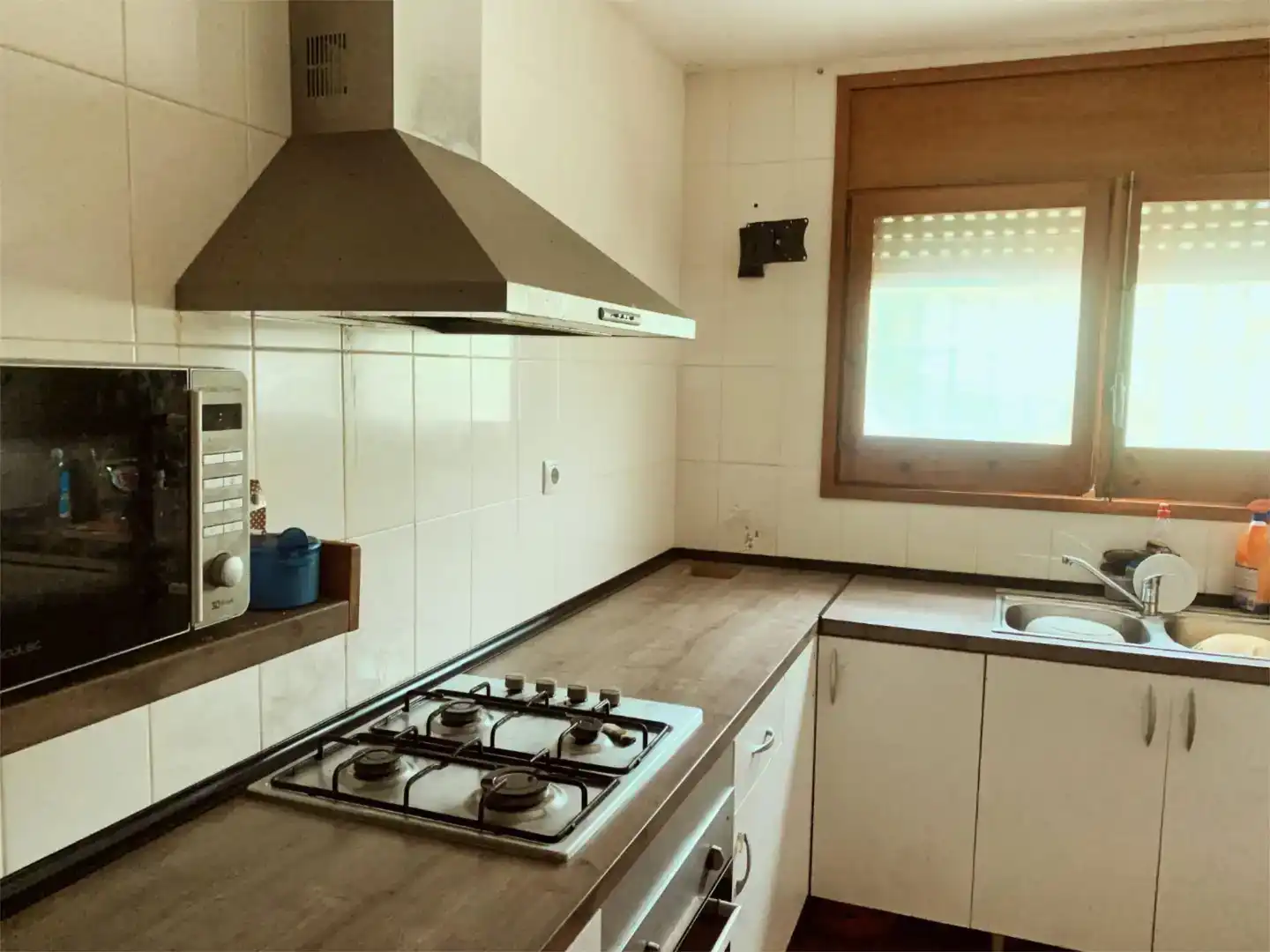 Küche von Country house zum Verkauf in Reus mit Schwimmbad und Balkon