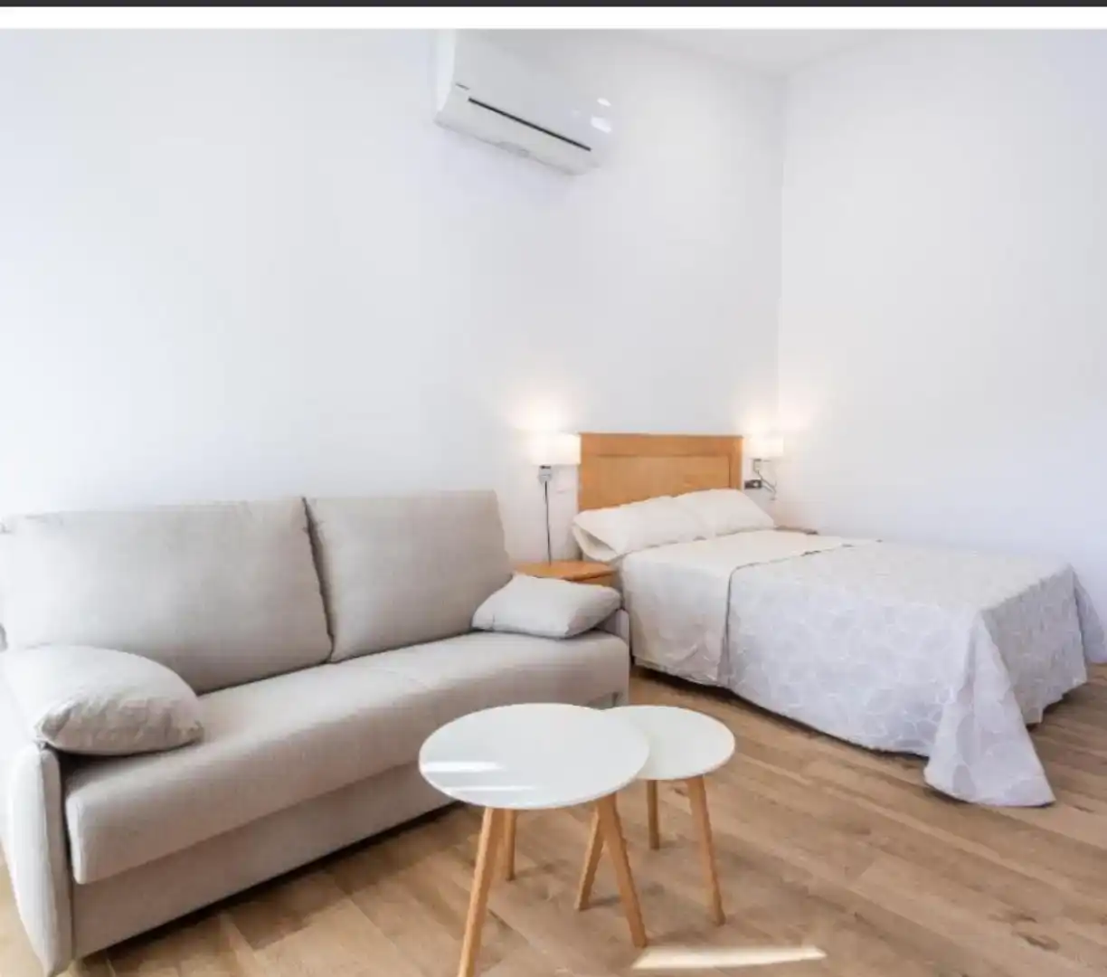 Dormitori de Apartament de lloguer en Boqueixón amb Aire condicionat, Parquet i Moblat