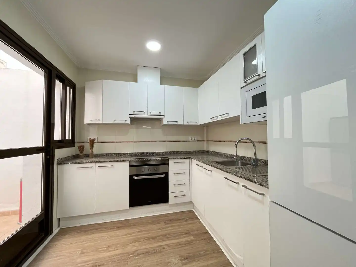 Cocina de Apartamento en venta en San Pedro del Pinatar con Aire acondicionado, Piscina y Amueblado