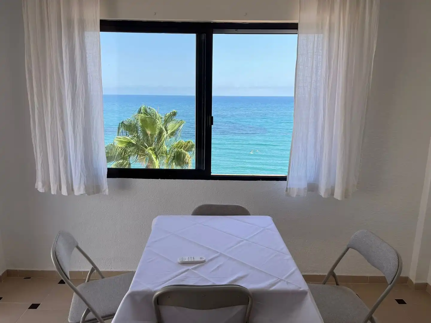 Piso en venta en Roquetas de Mar con Terraza, Amueblado y Horno