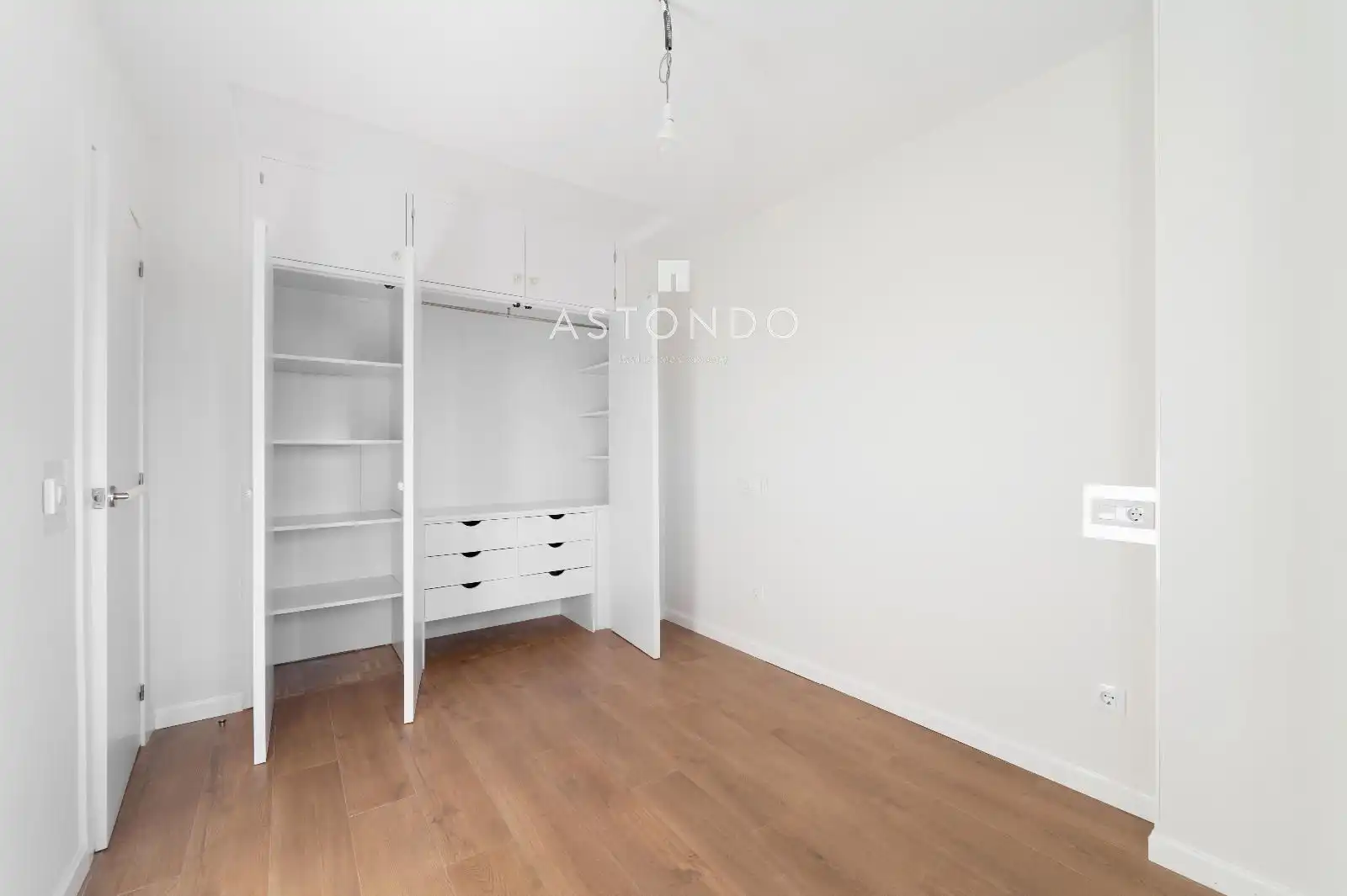 Habitación de Piso de alquiler en Madrid con Aire acondicionado, Calefacción y Piscina