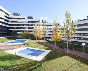 Vista exterior de Pis de lloguer en Terrassa amb Calefacció, Terrassa i Piscina
