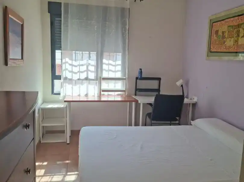 Habitación de Piso para compartir en Murcia con Aire acondicionado y Amueblado