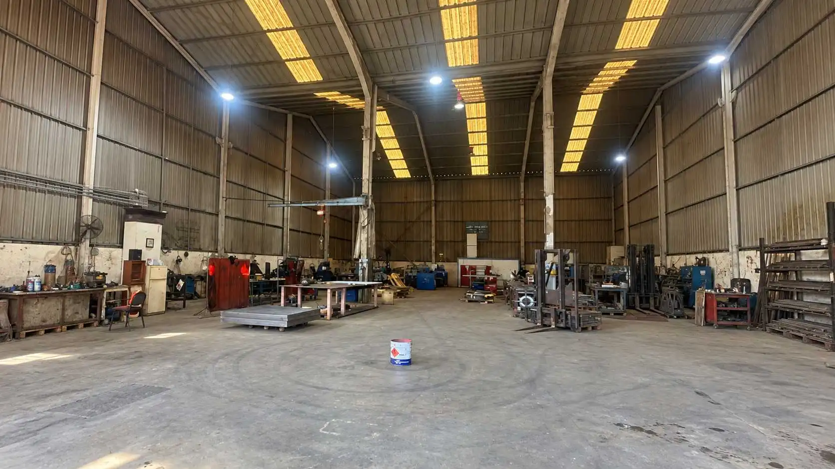 Nau industrial de lloguer en Los Corrales de Buelna , Cantabria
