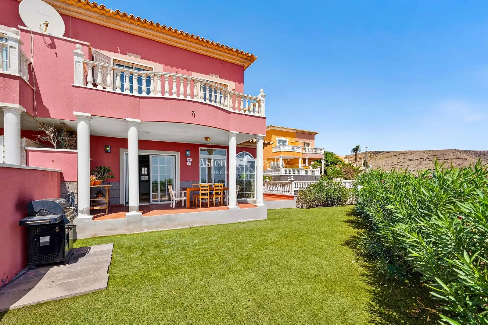 Casa aparellada amb piscina en venda a Juan Carlos I 115, imagen 8