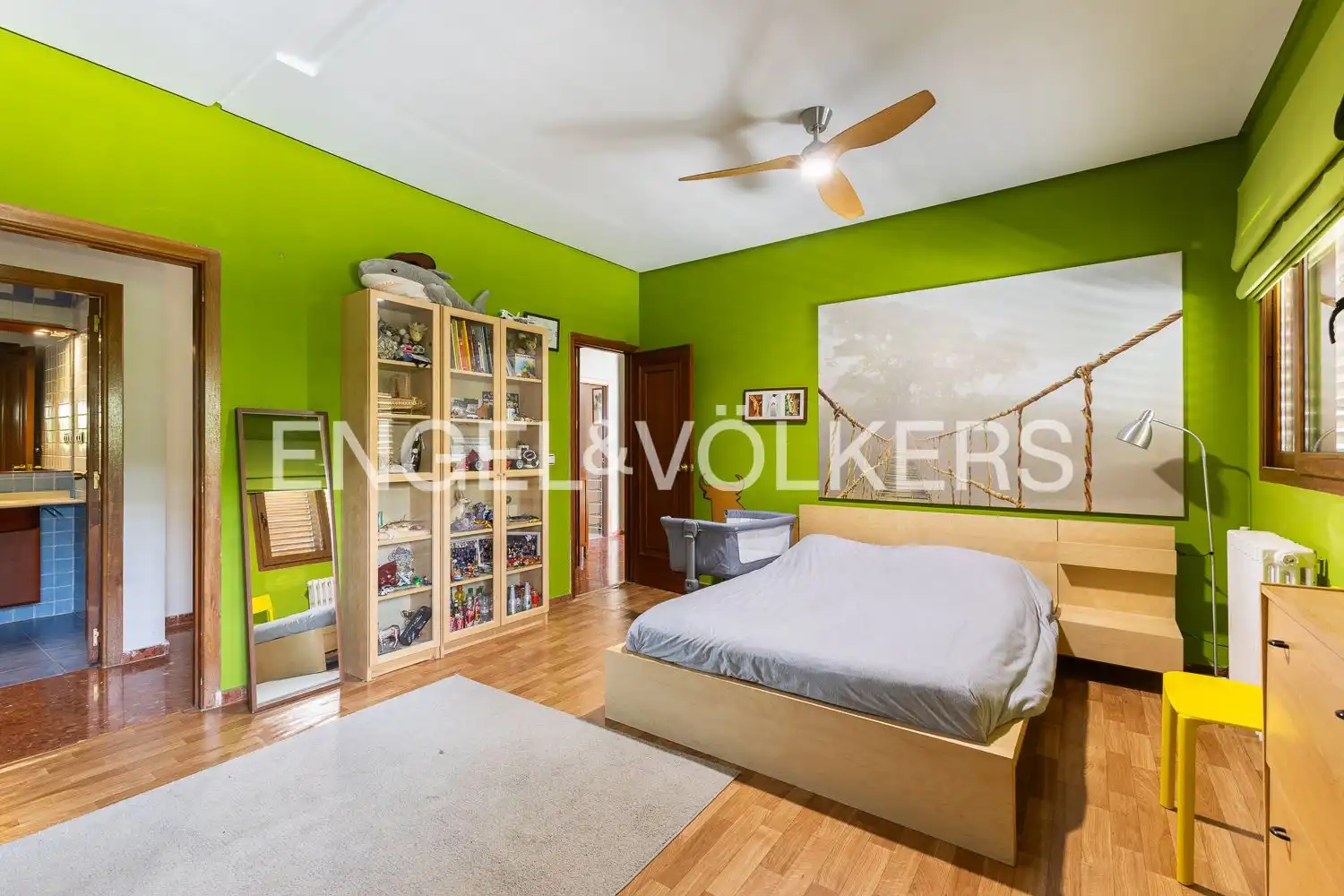 Bedroom of Houses for sale in Chiva  with Air Conditioner, Heating and Private garden