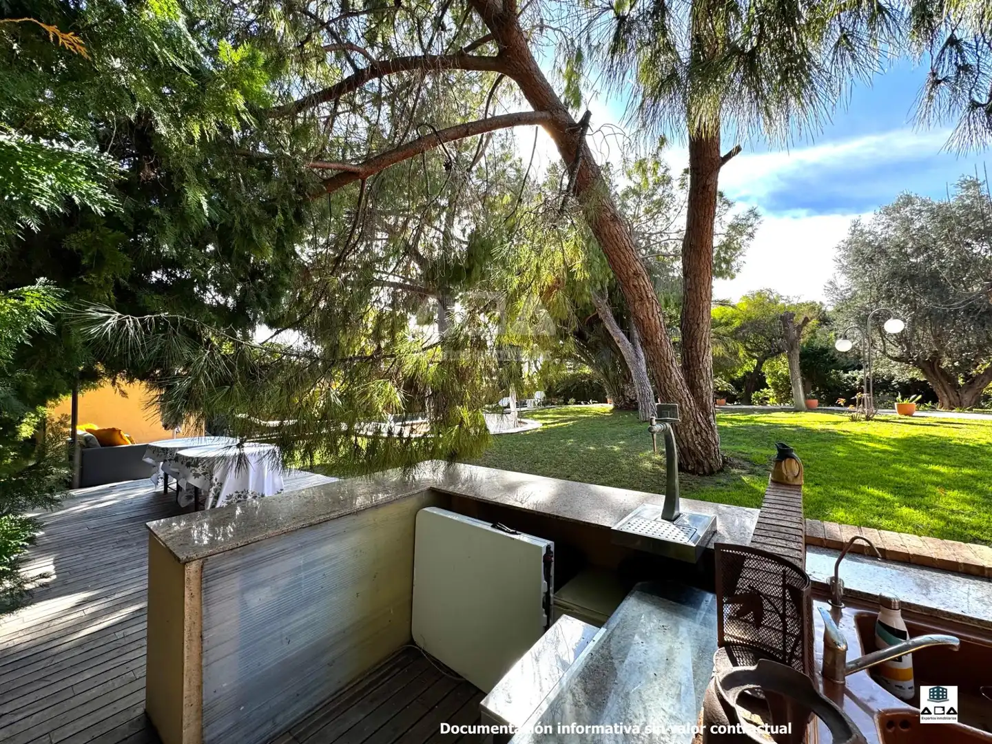 Terrassa de Casa o xalet en venda en Alicante / Alacant amb Calefacció, Jardí privat i Terrassa