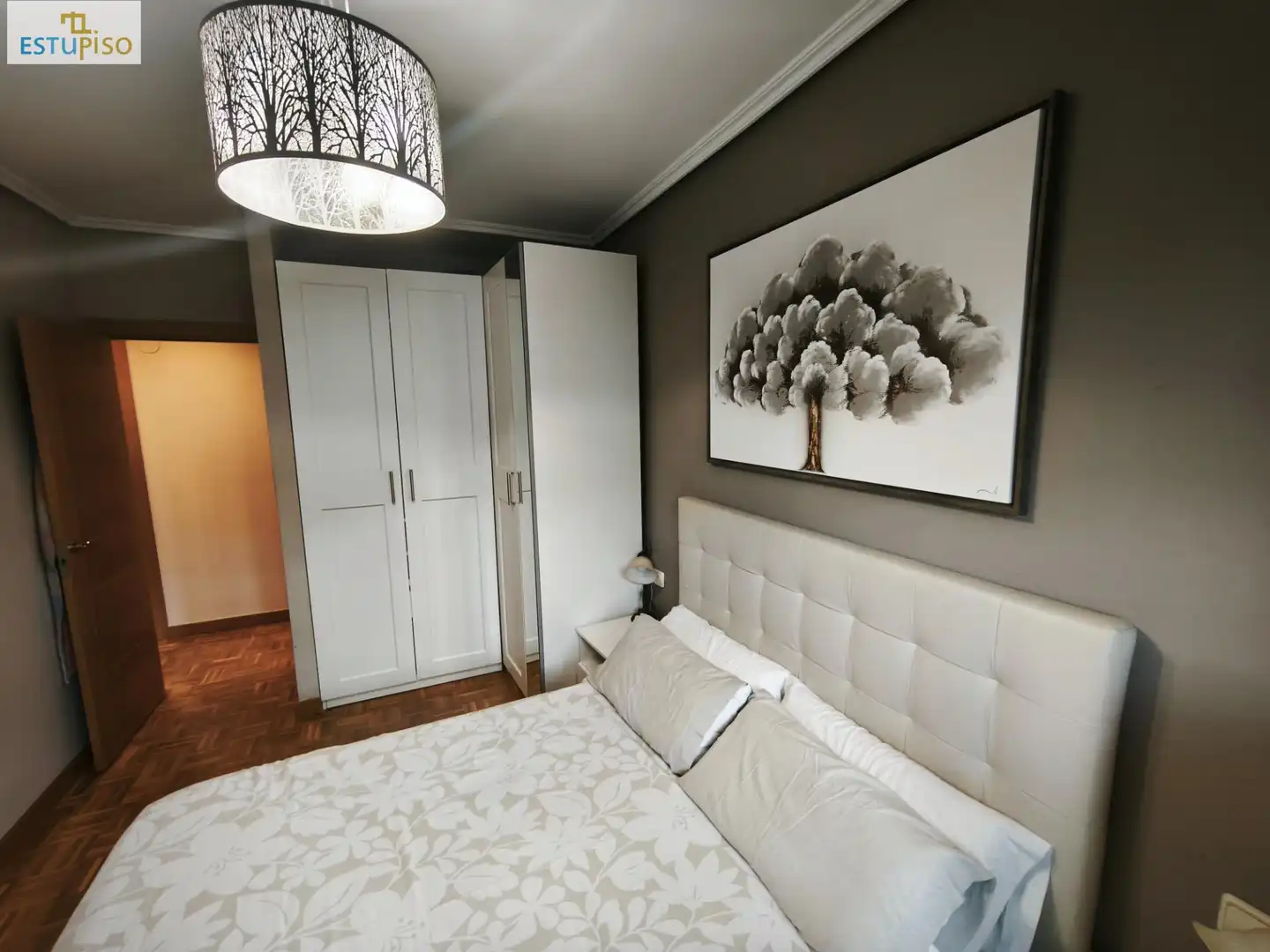 Schlafzimmer von Wohnung zum Verkauf in Vitoria - Gasteiz mit Heizung, Abstellraum und Möbliert
