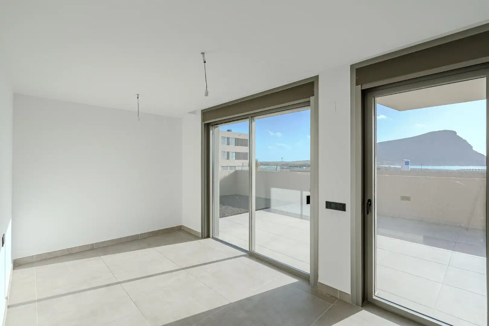 Wohnungen zum Verkauf in Granadilla de Abona mit Privatgarten, Terrasse und Abstellraum