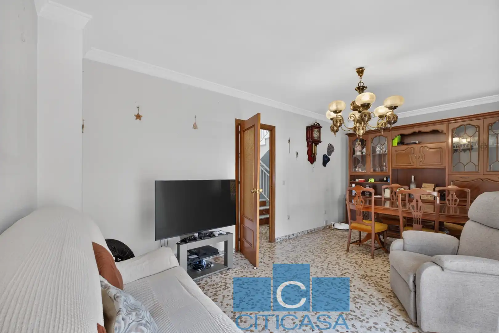 Sala d'estar de Casa o xalet en venda en Málaga amb Terrassa i Balcó