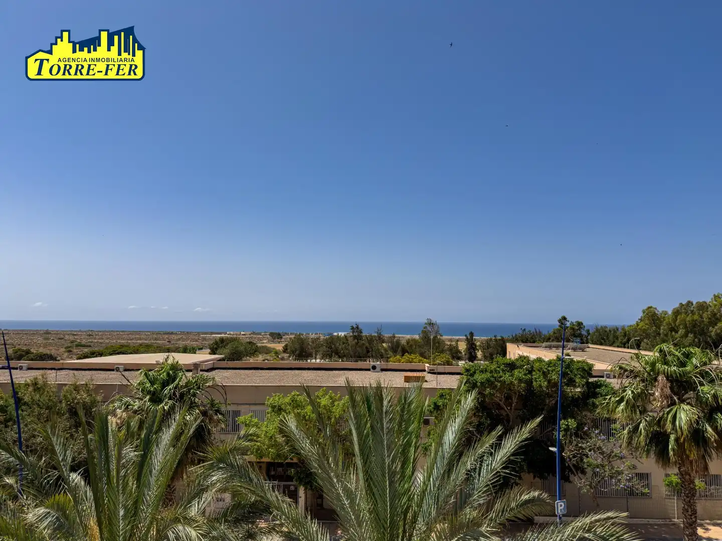 Exterior view of Flat for sale in Almería  with Air Conditioner and Terrace