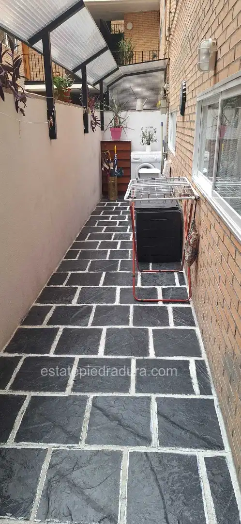 Terrasse von Wohnung zum Verkauf in Santiago de Compostela  mit Terrasse, Abstellraum und Möbliert