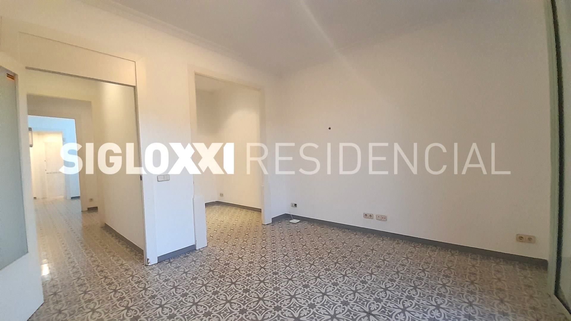 Sala d'estar de Pis en venda en  Barcelona Capital amb Balcó