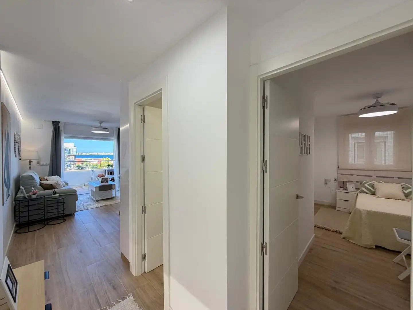 Apartament amb terrassa en venda a Avenida DE LAS OLAS, imagen 5
