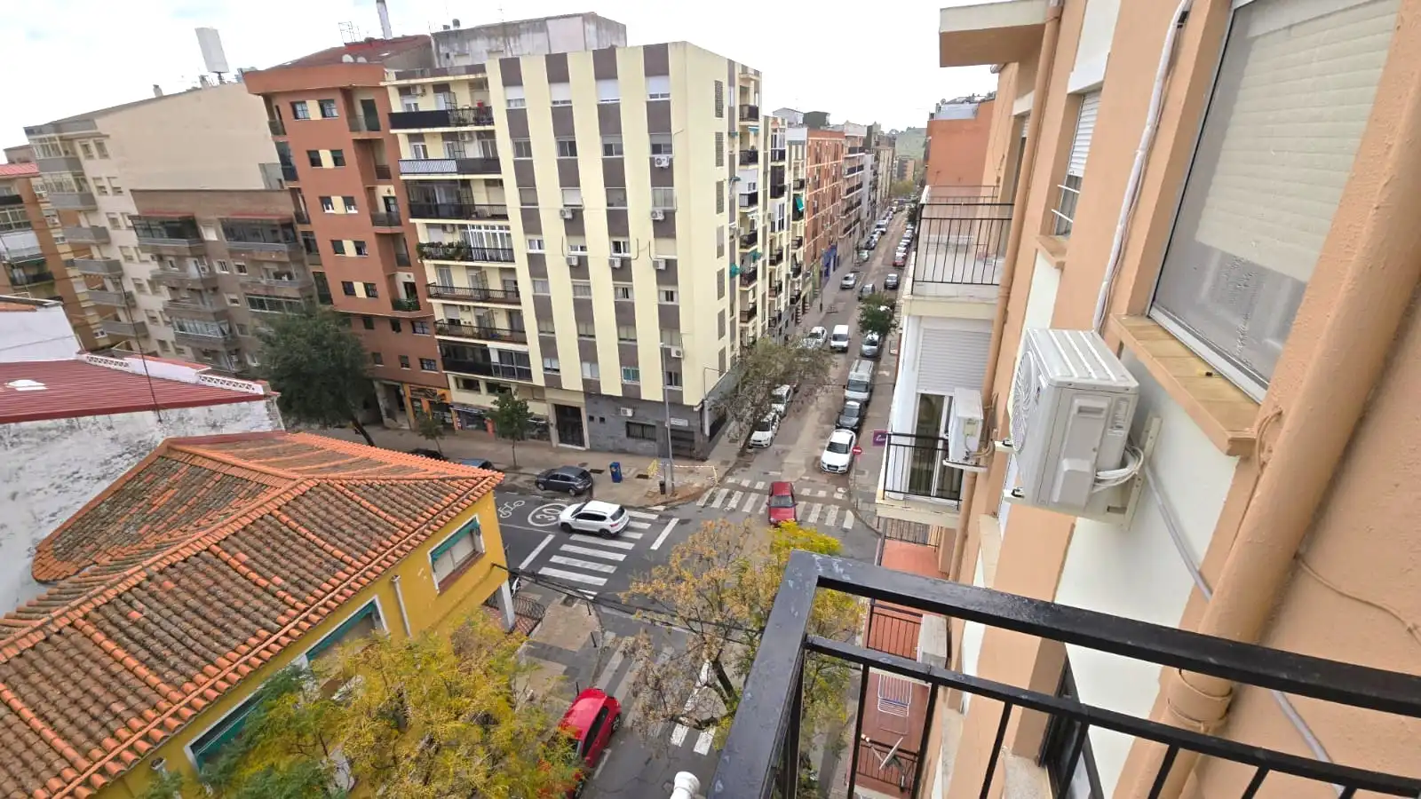 Vista exterior de Apartament de lloguer en Cáceres amb Aire condicionat, Calefacció i Moblat