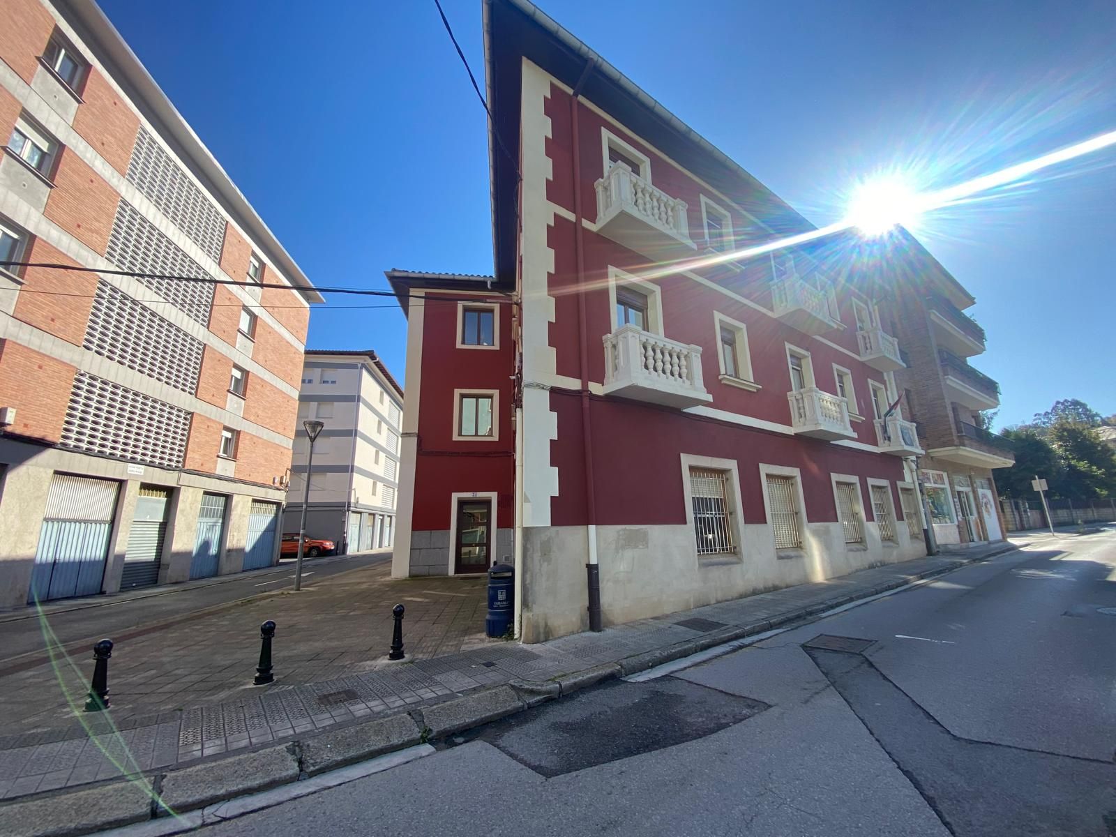 Vista exterior de Planta baixa en venda en Durango amb Calefacció, Parquet i Moblat