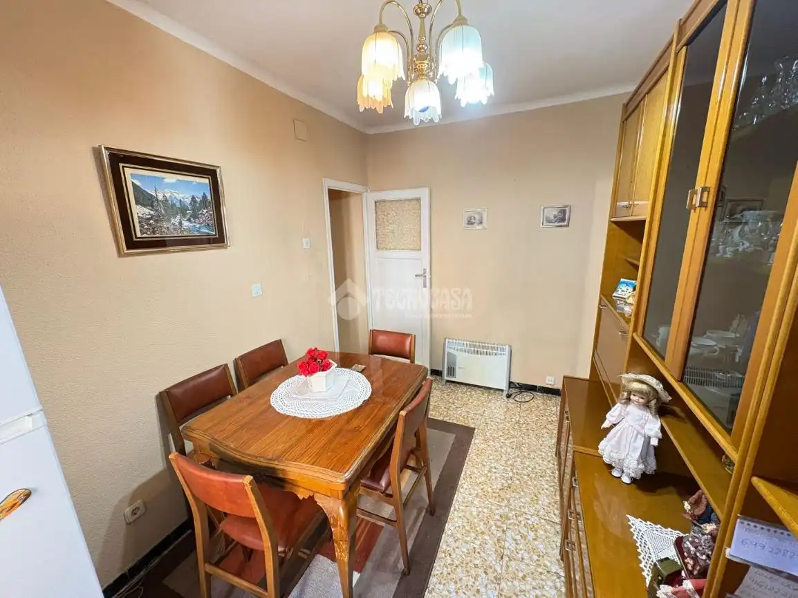 Comedor de Piso en venta en Madrid con Calefacción