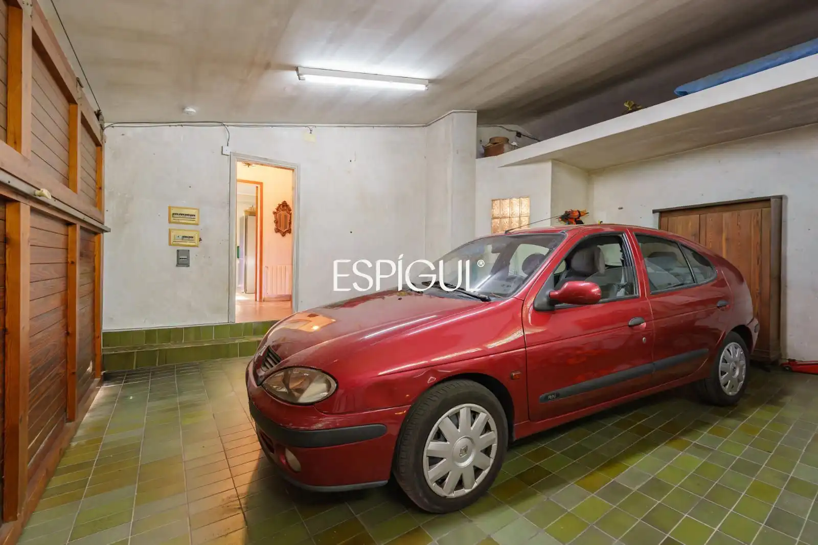 Parking de Casa o chalet en venta en Cerdanyola del Vallès con Calefacción, Terraza y Trastero