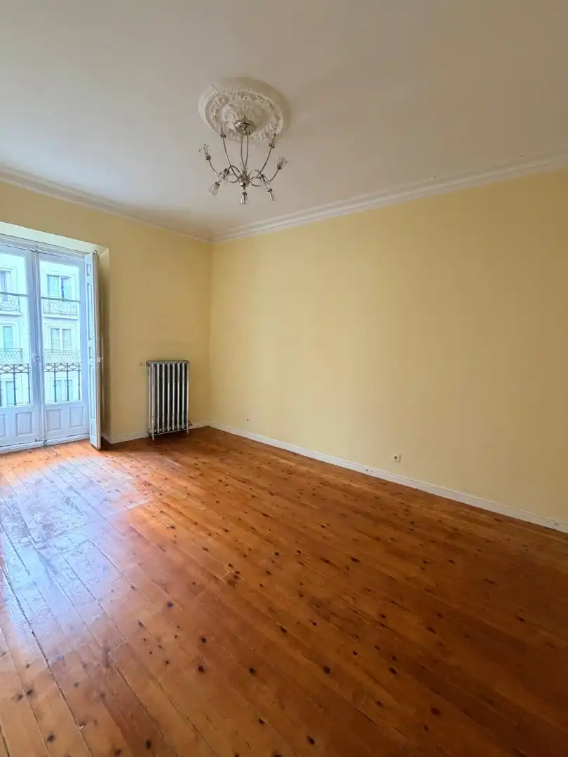 Flat with lift for sale in Calle de Lain Calvo, imagen 3