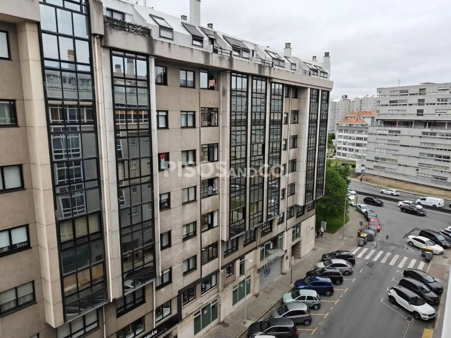 Vista exterior de Pis en venda en A Coruña Capital  amb Calefacció, Traster i Moblat