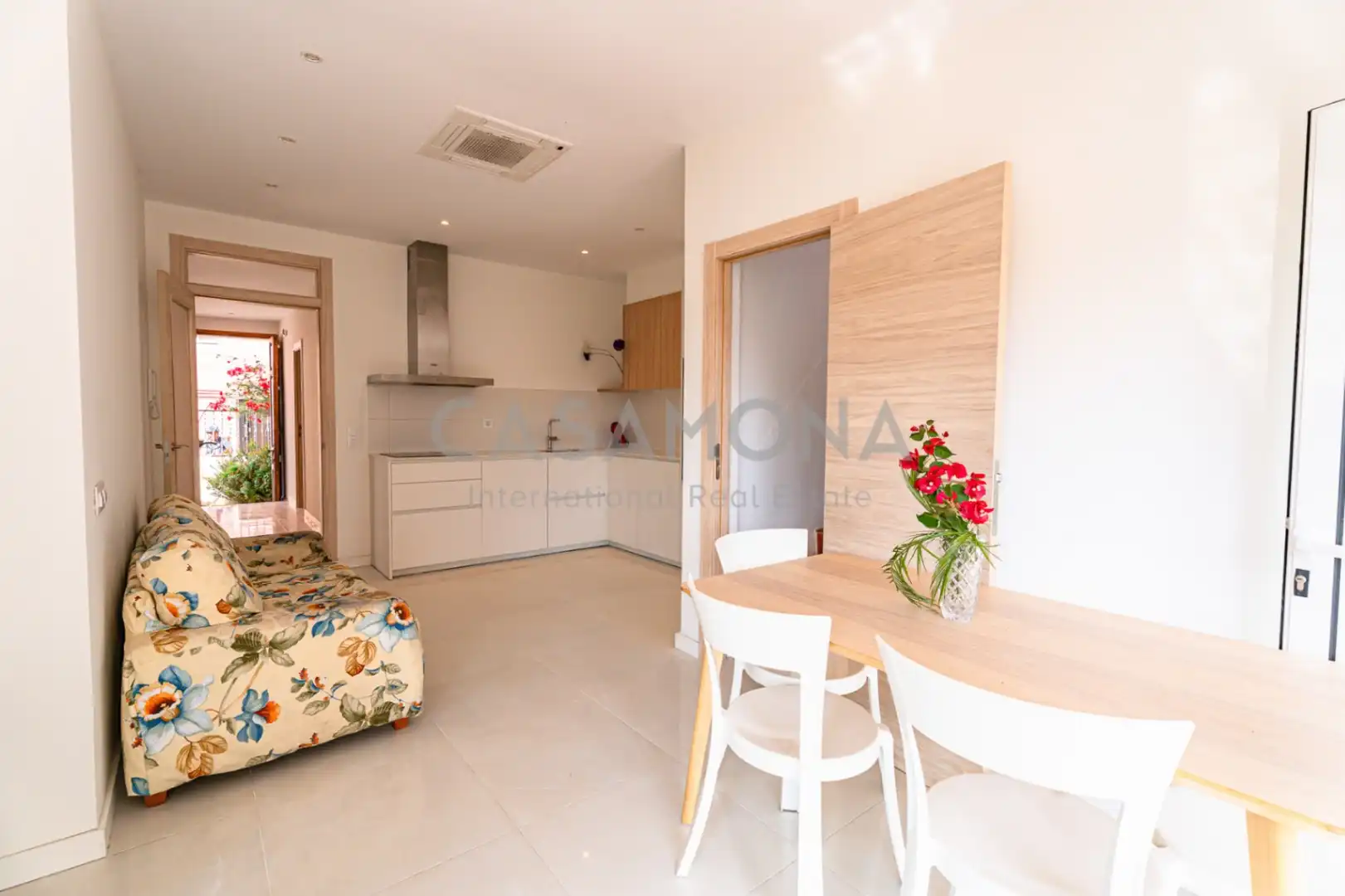 Kitchen of Houses for rent to own in Barcelona  with Air Conditioner, Heating and Private garden