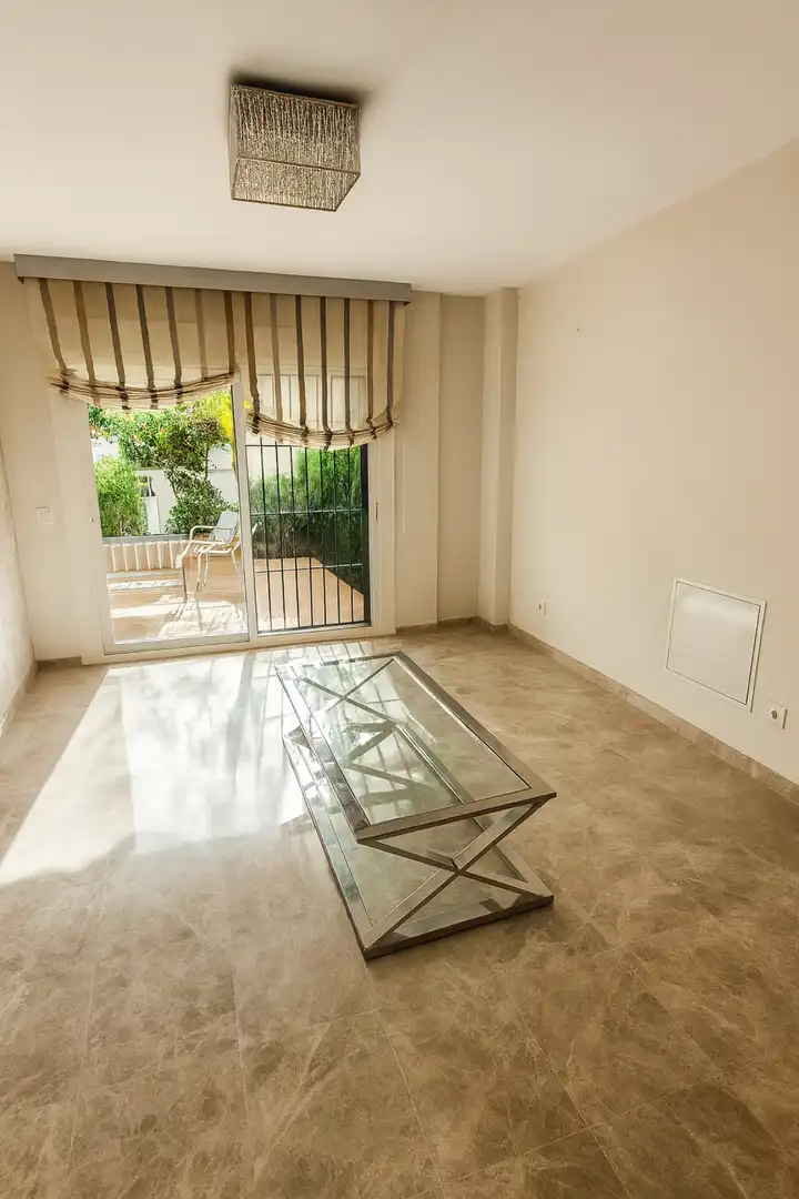 Wohnung mit Pool zum Verkauf in Nueva Andalucía, imagen 10