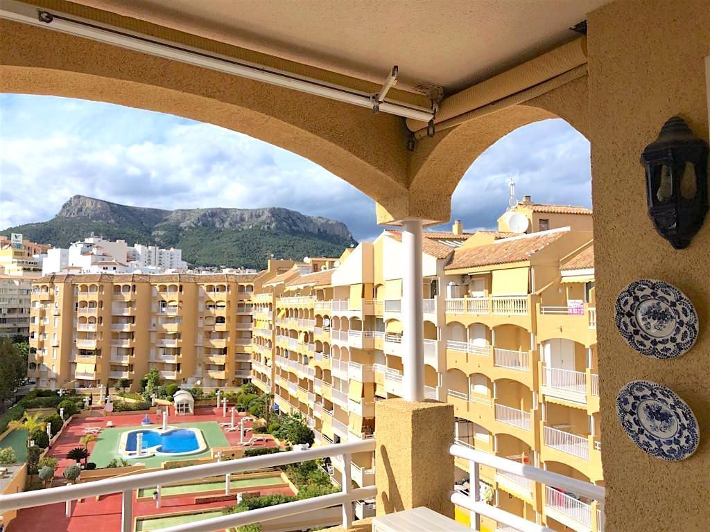 Vista exterior de Apartamento en venta en Calpe / Calp con Terraza, Amueblado y Piscina comunitaria
