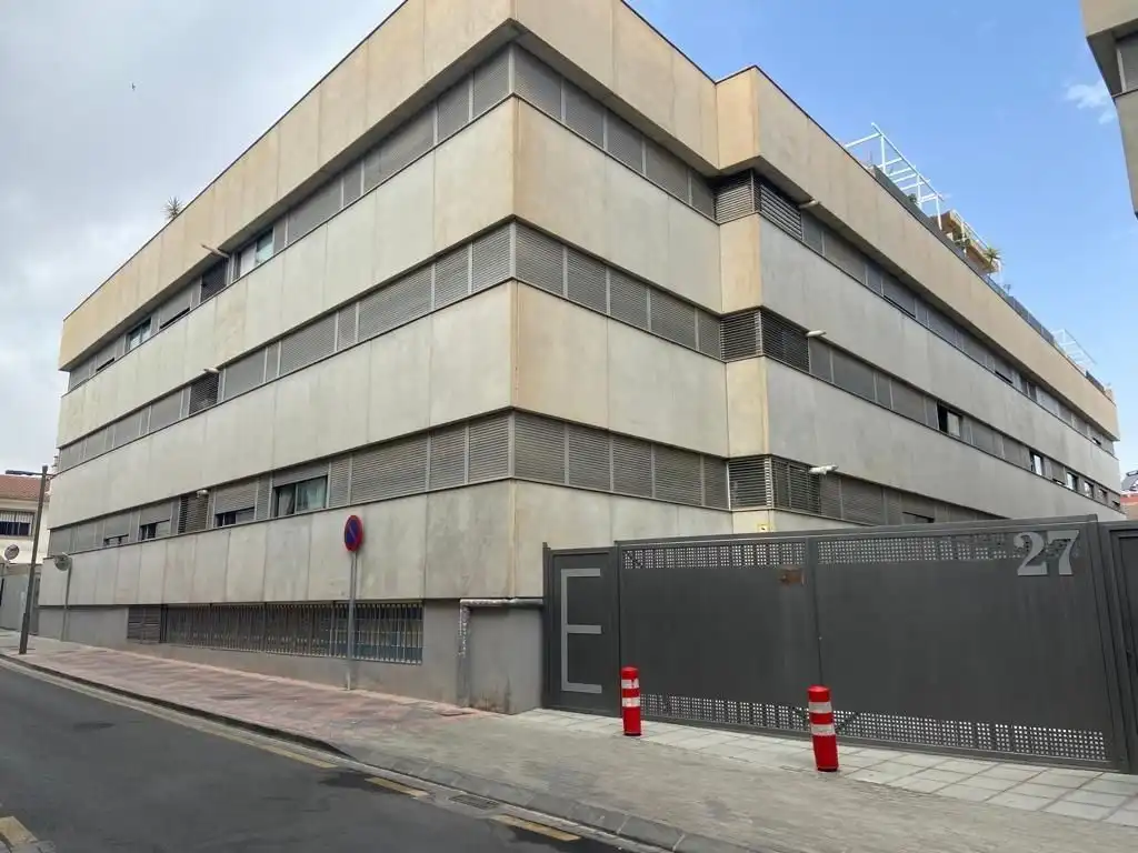 Vista exterior de Apartamento de alquiler en Armilla con Calefacción y Piscina comunitaria