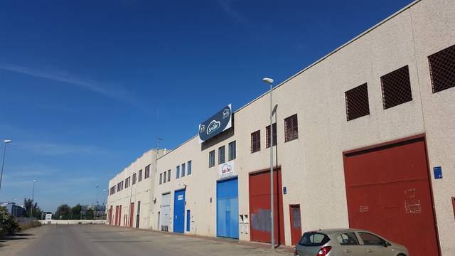 Nave industrial en Alquiler en Calle Pi Palillos Diez, 8 en La Paz