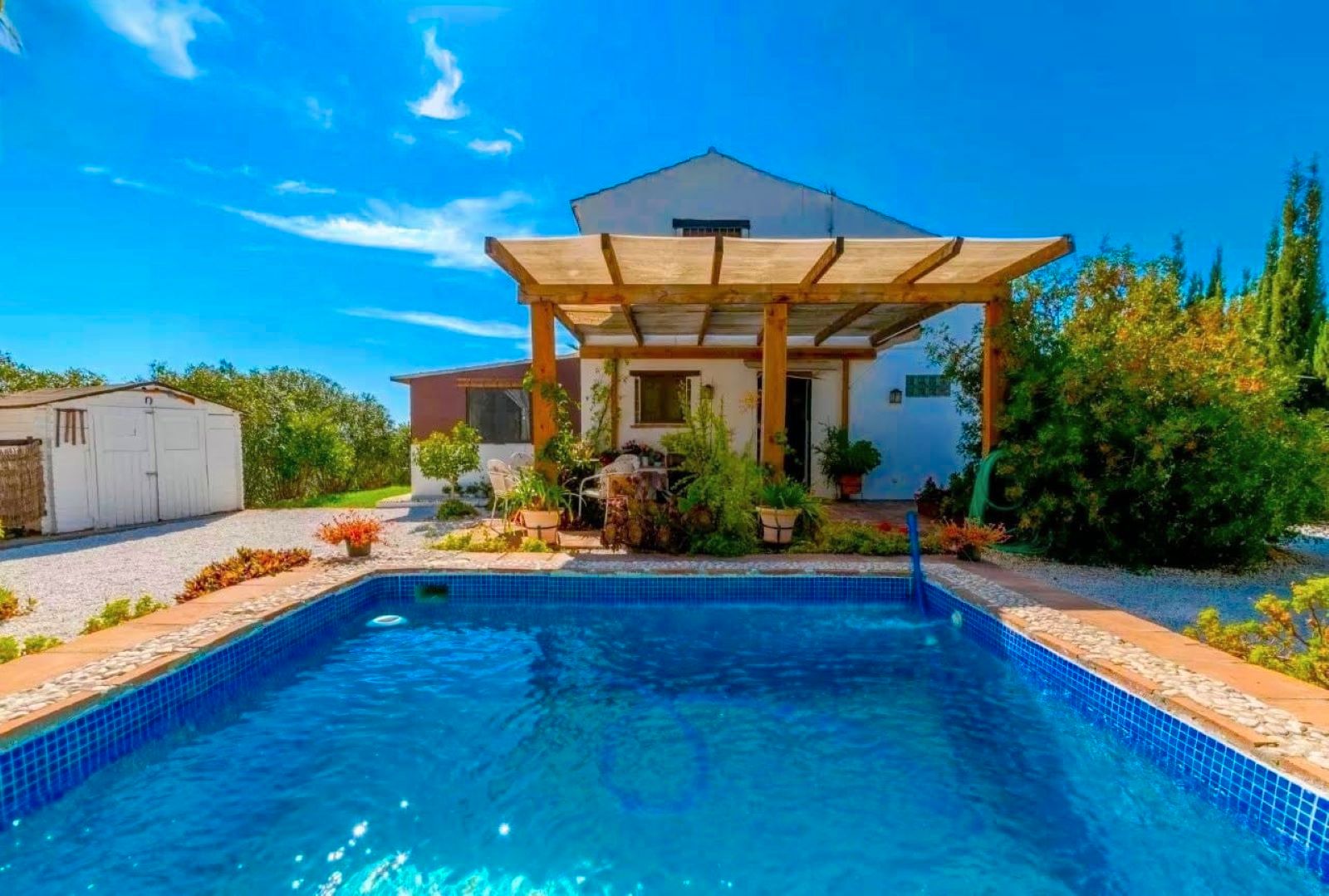 Swimming pool of House or chalet for sale in Estepona  with Air Conditioner, Private garden and Swimming Pool