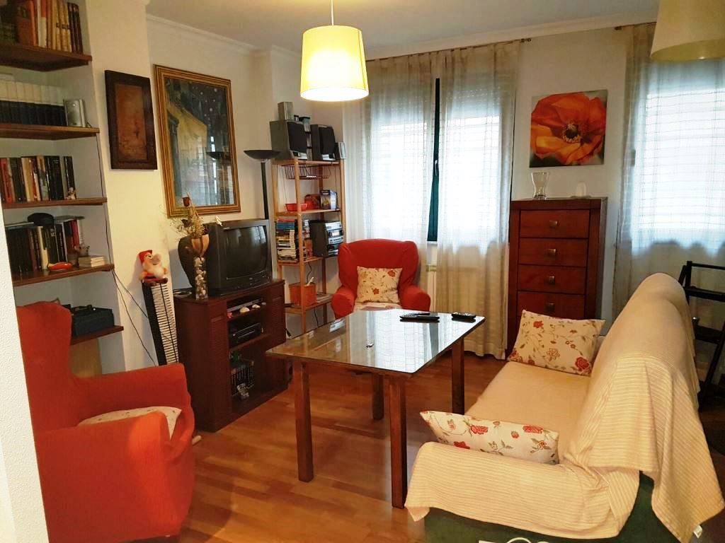 Wohnzimmer von Wohnung miete in Villares de la Reina mit Heizung, Abstellraum und Möbliert