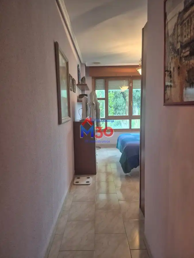 Dormitori de Casa o xalet en venda en Miranda de Ebro amb Calefacció i Piscina
