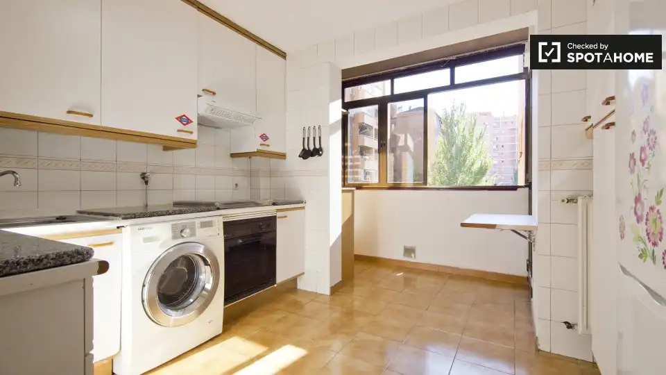 Room in Madrid, Madrid