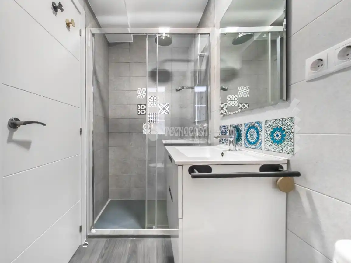Baño de Piso en venta en Madrid con Aire acondicionado, Calefacción y Terraza