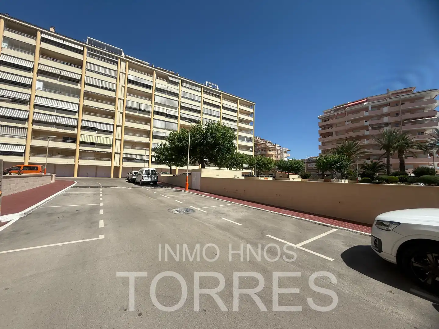 Aparcament de Apartament en venda en Peñíscola / Peníscola amb Aire condicionat, Terrassa i Piscina comunitària