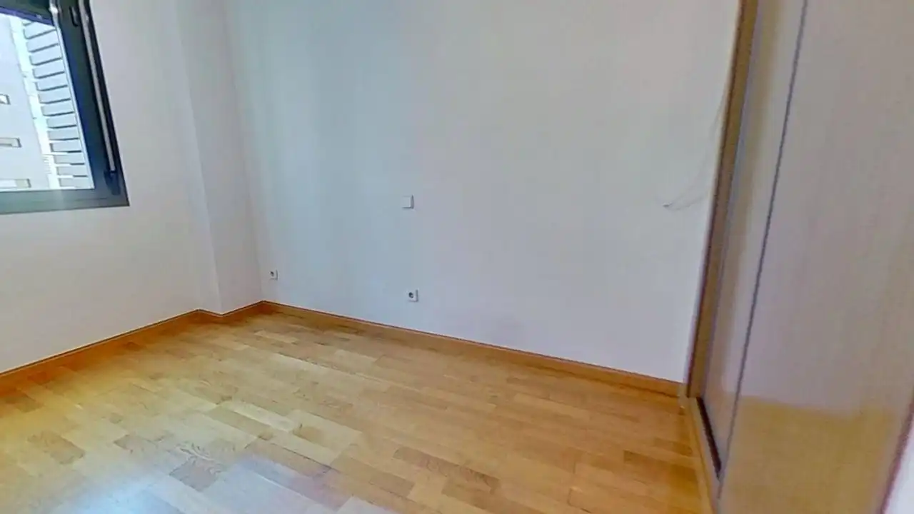 Bedroom of Flat for rent in Madrid  with Air Conditioner, Heating and Private garden
