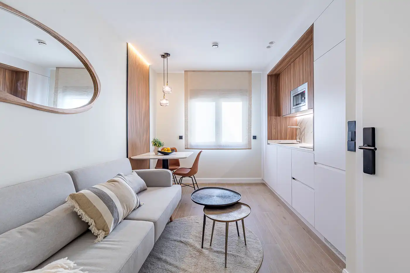 Living room of Apartments for rent in Madrid  with Air Conditioner, Heating and Terrace