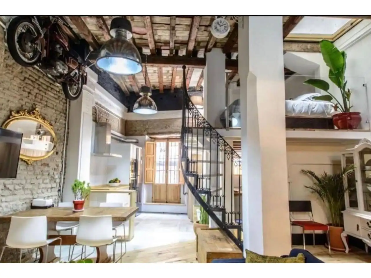 Duplexes for sale in Sevilla  with Air Conditioner