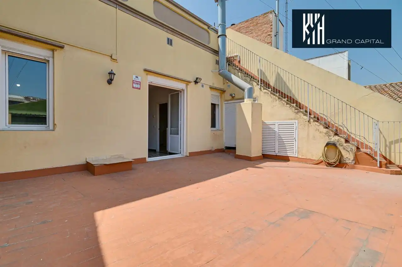 House with terrace for sale in MENDEZ NUÑEZ