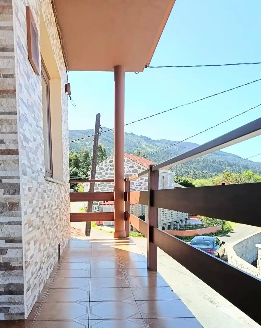 Vista exterior de Casa o chalet en venta en Carnota con Balcón