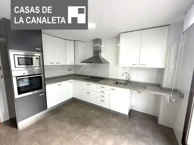 Flat for rent in La Constitución - Canaleta