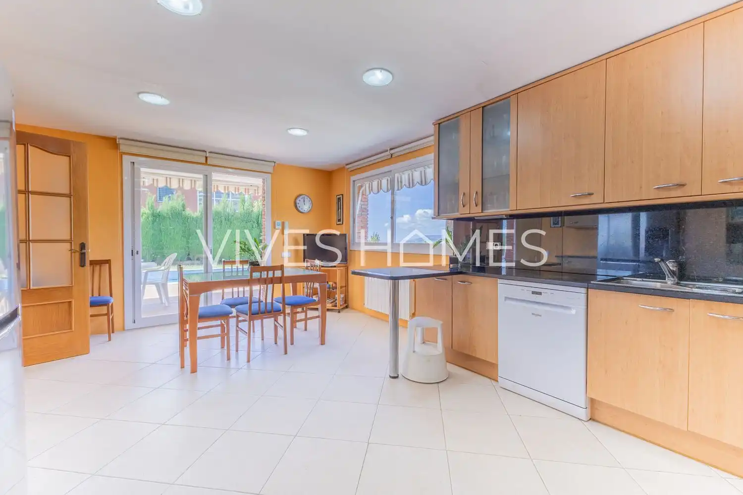 Kitchen of Houses for sale in Caldes d'Estrac  with Air Conditioner, Heating and Private garden