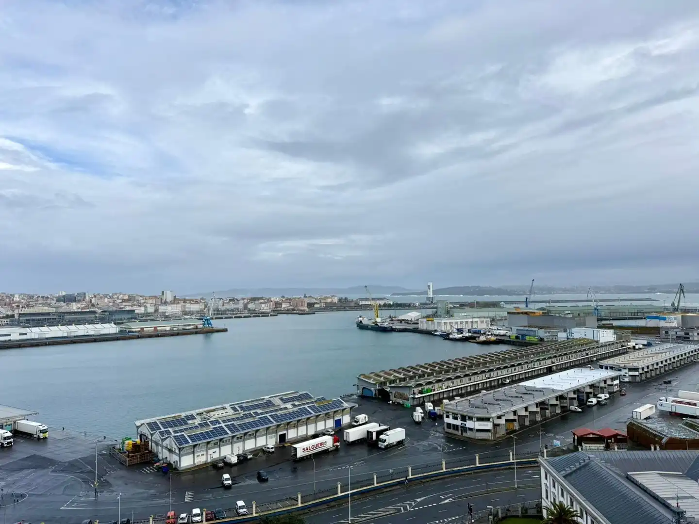 Exterior view of Flat for sale in A Coruña Capital   with Heating, Terrace and Storage room