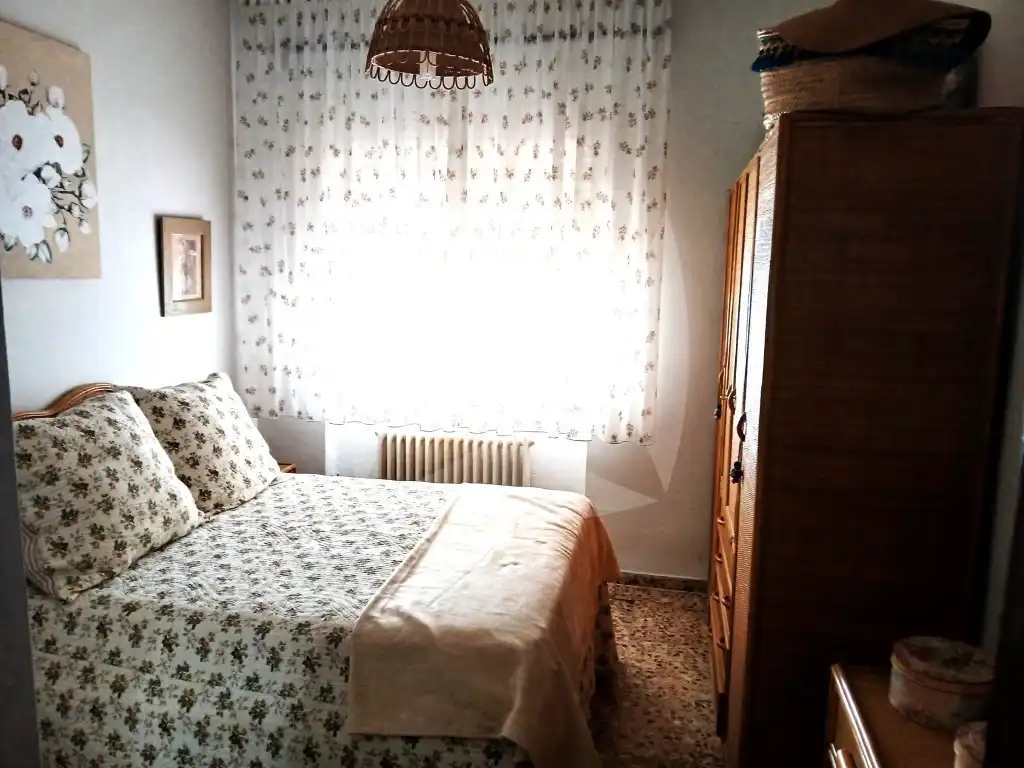 Dormitori de Casa o xalet en venda en Cáceres amb Aire condicionat, Terrassa i Piscina